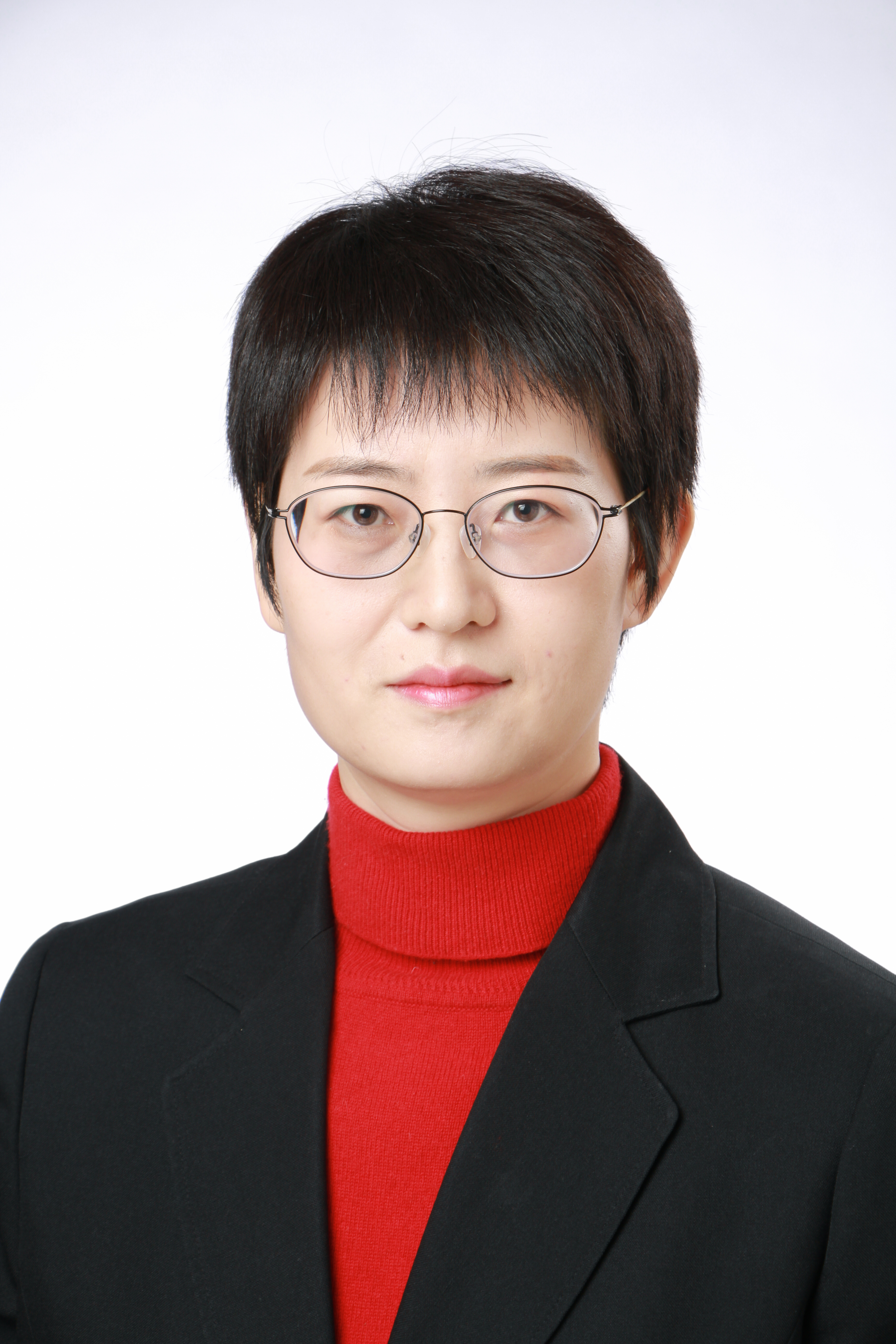  焦佩（马克思主义学院（威海））
