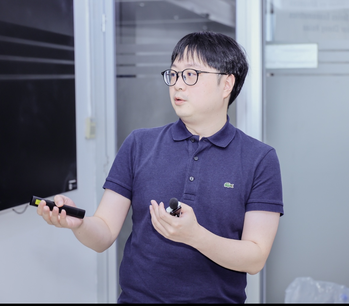  洪少新（经济研究院）