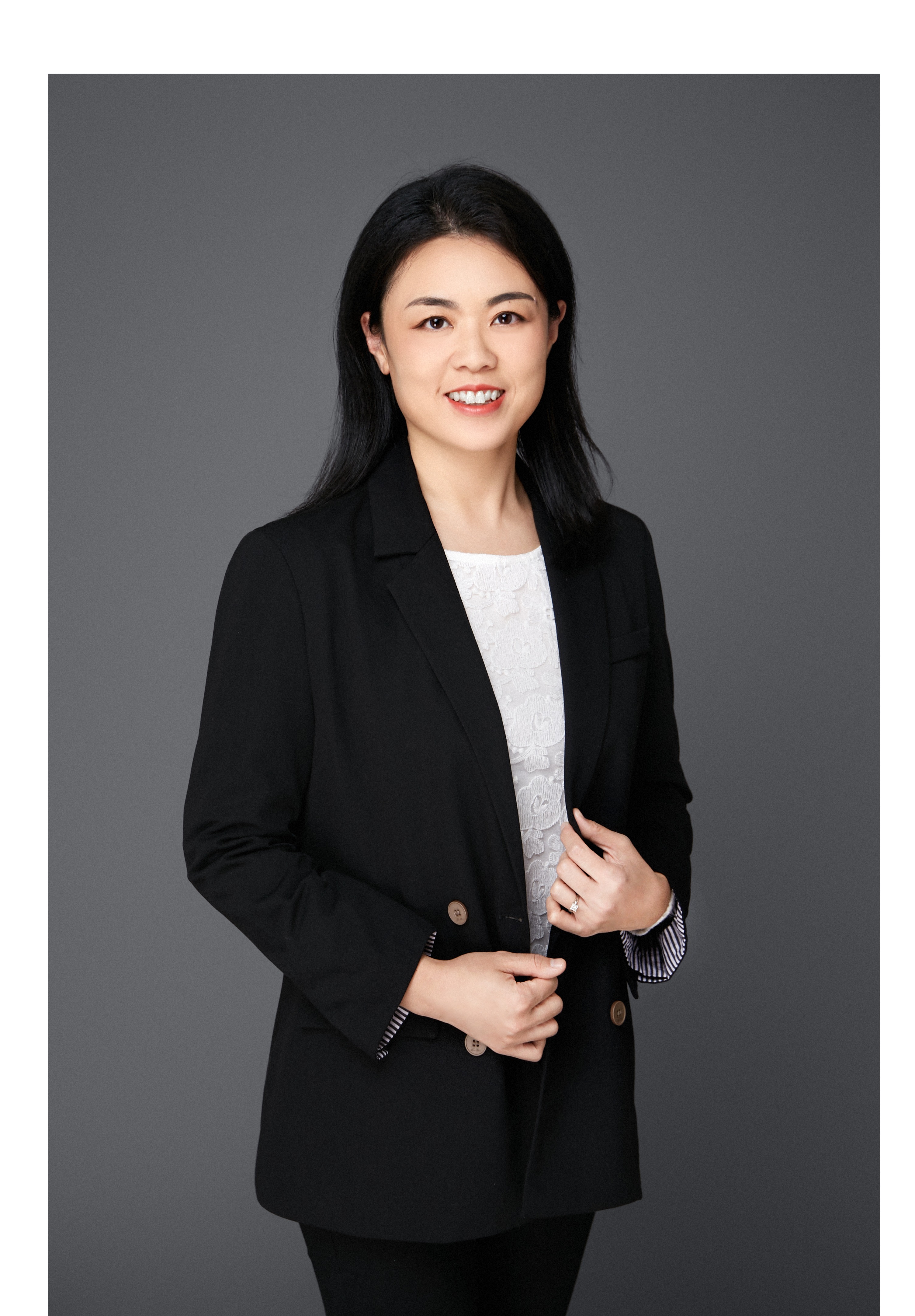  杜文倩（国际教育学院）