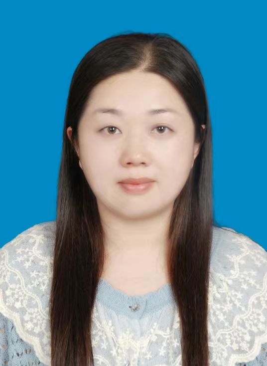 唐鑫梅（翻译学院）